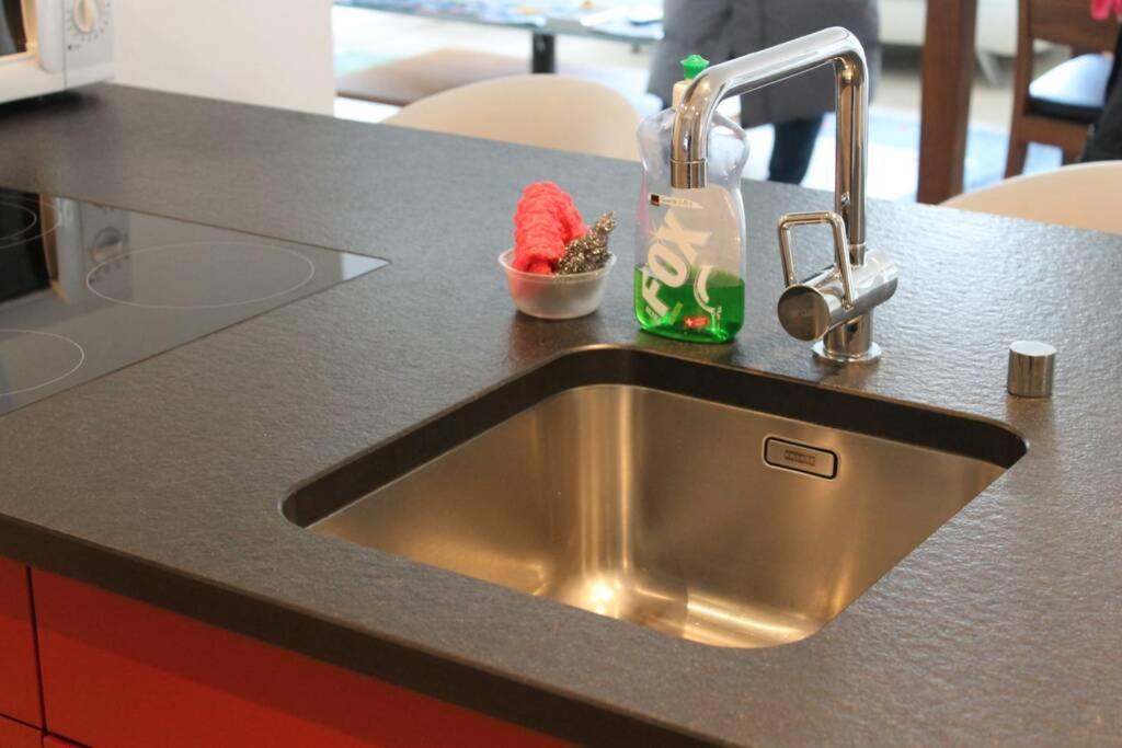 Modern Apartment 모던 펜션 Interlaken Esterno foto